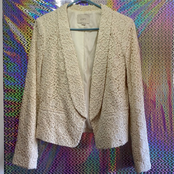 Cream Blazer - Picture 4 of 6